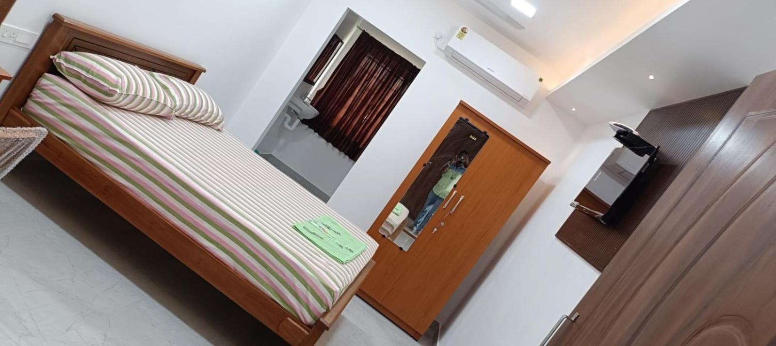 Urc Lodge Perundurai Exterior foto